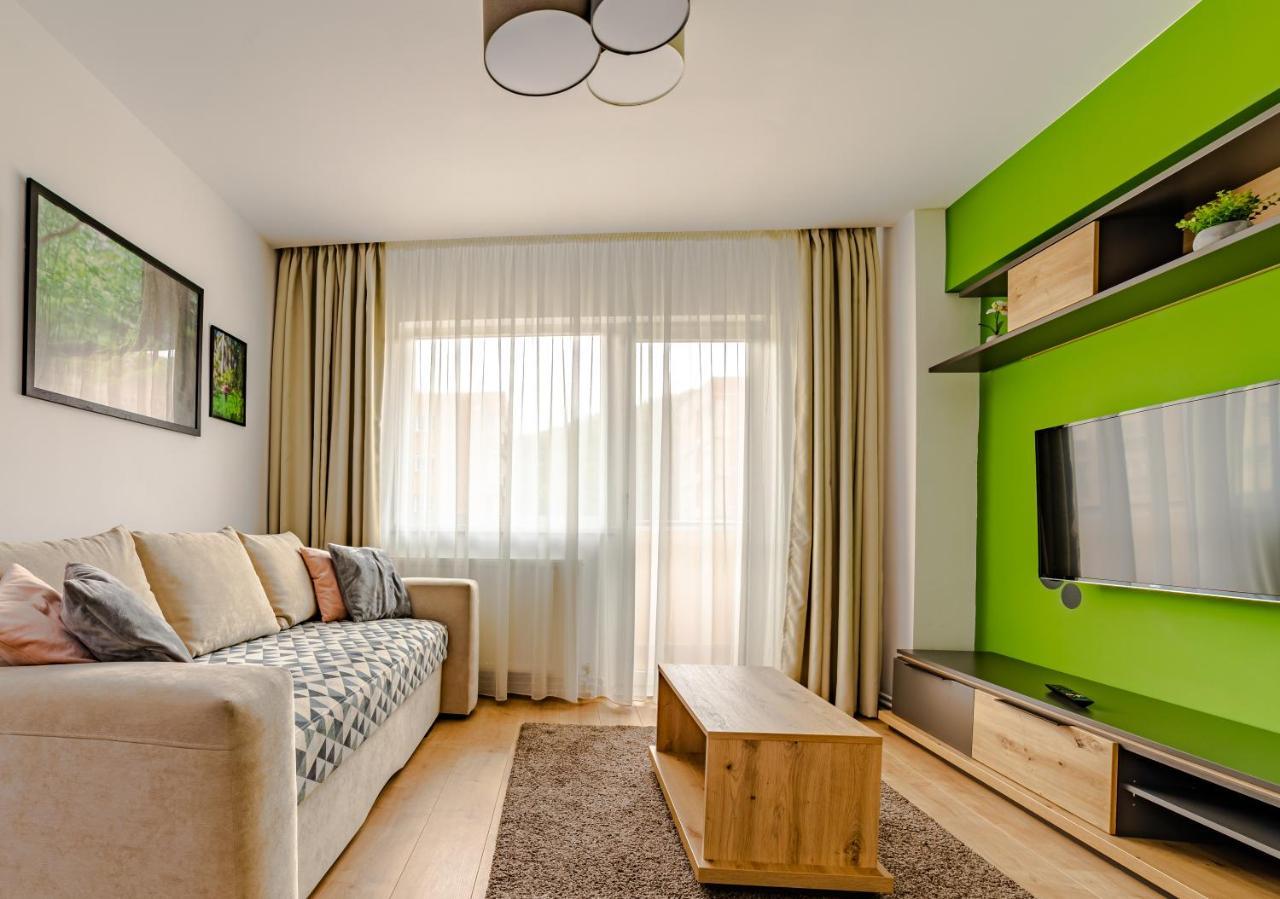 Mid-Term Rental Racadau Apartment Braşov Buitenkant foto
